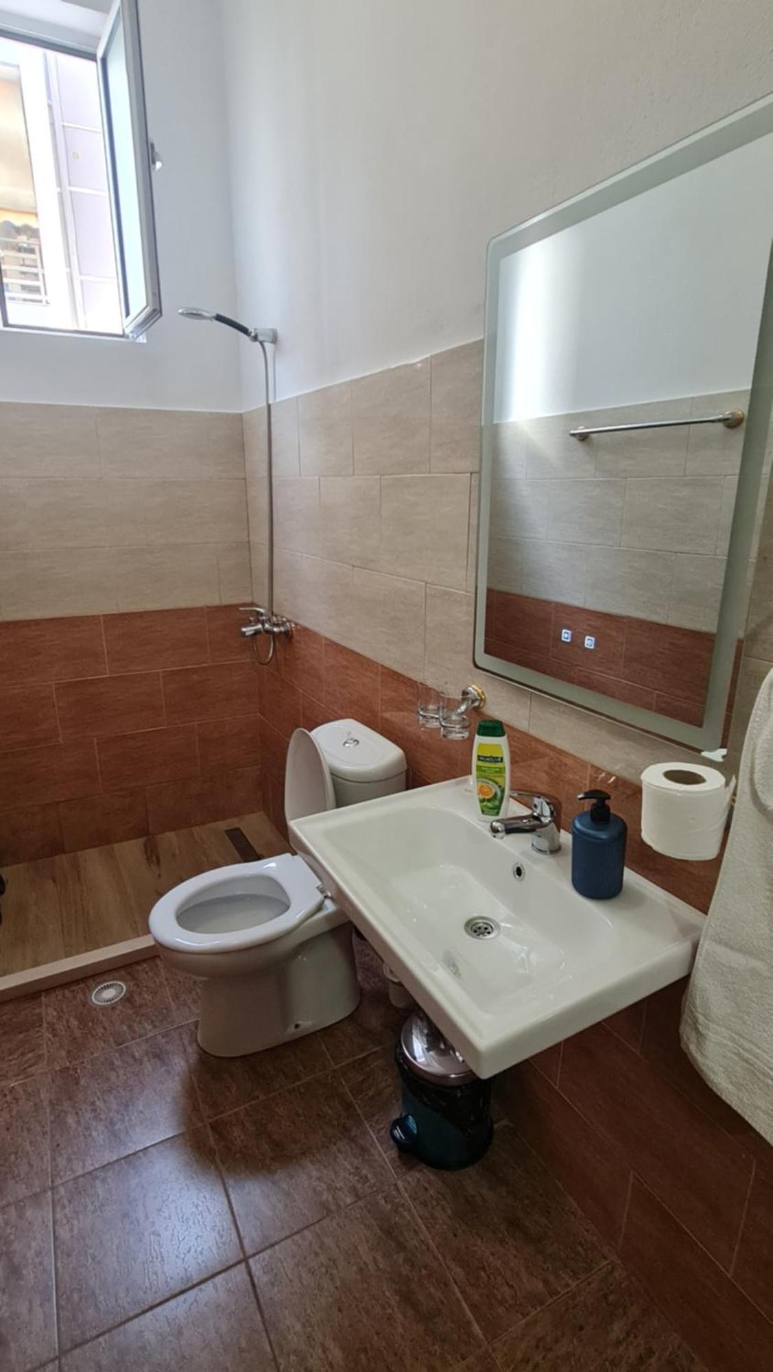 Hotel Brace Gjirokastër Exteriér fotografie